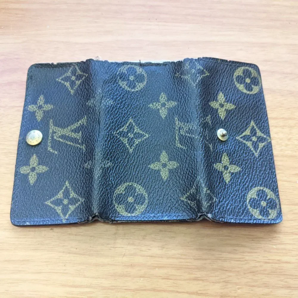Louis Vuitton Monogram Key Holder/Wallet #798💥PRICE DROP💥